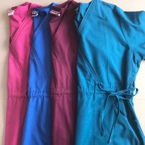 Buttersoft Scub Tops (bundle of 4)